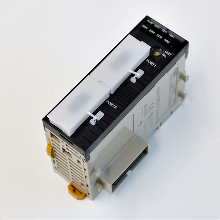 CJ1W-SCU21-V1 Omron PLC CJ1W 2 RS-232Cは5/DC 280mAのプログラミング装置を左舷に取る